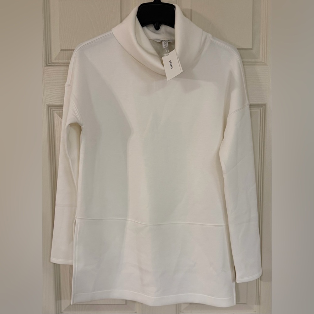 NWT🤍SPANX® AirEssentials Turtleneck Tunic Powder Size Small